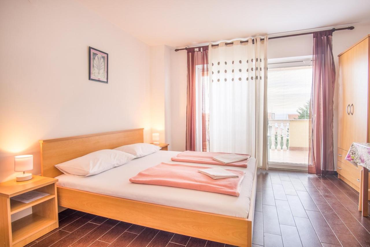 Apartments Bogdanic Krk I Krk Town Extérieur photo