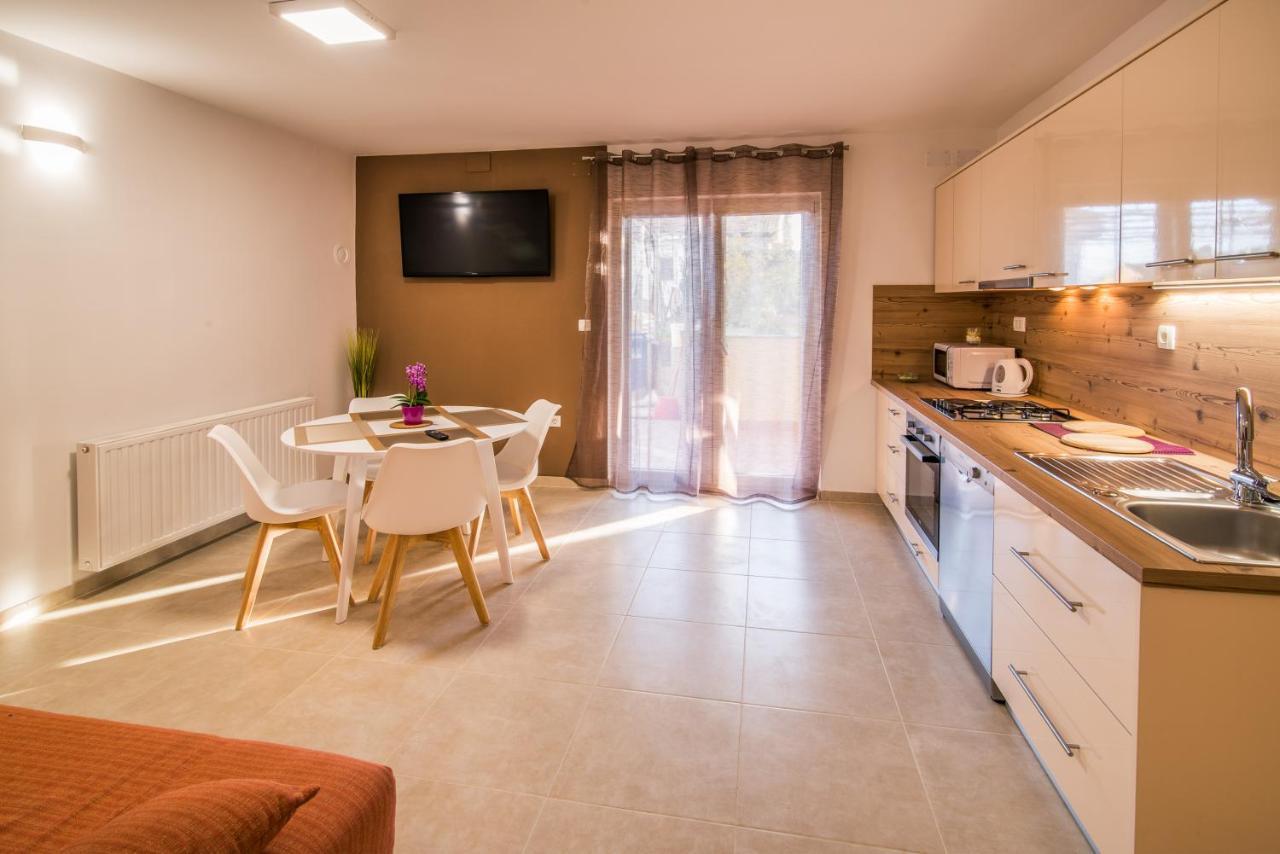 Apartments Bogdanic Krk I Krk Town Extérieur photo