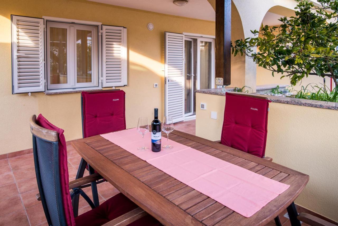 Apartments Bogdanic Krk I Krk Town Extérieur photo